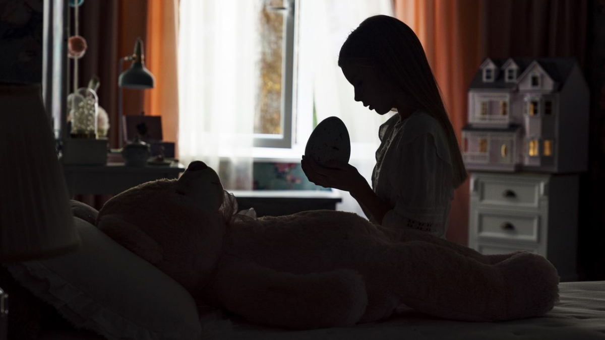 Hatching – La forma del male: nuova clip in italiano e anticipazioni del film horror al cinema dal 6 ottobre