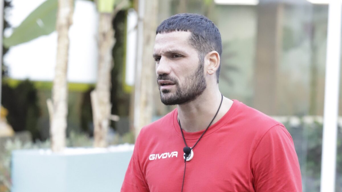 GF VIP 7, Luca Salatino: parla ragazza trans “Ci siamo visti, dovrebbe dire la verità ad Elenoire”