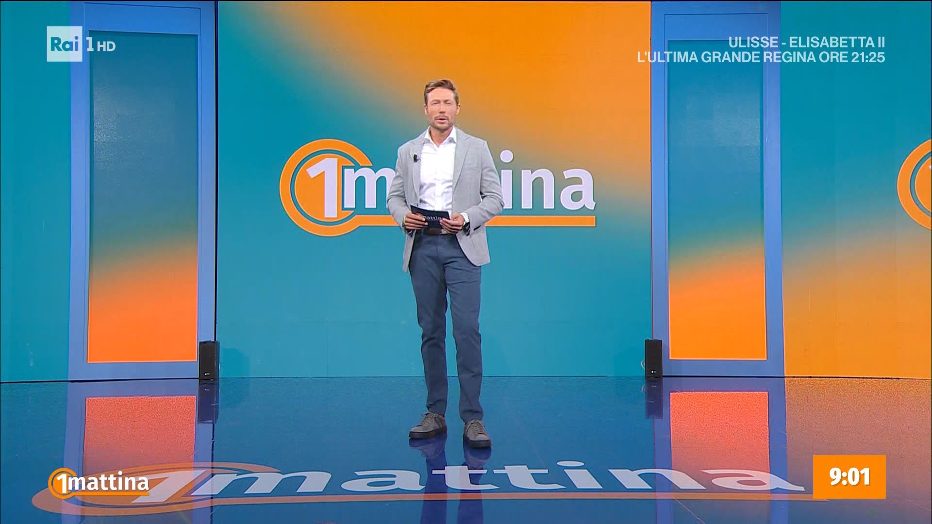 La nuova Unomattina ‘Ossiniana’ annulla la cronaca e alza il tiro sull’essere servizio pubblico