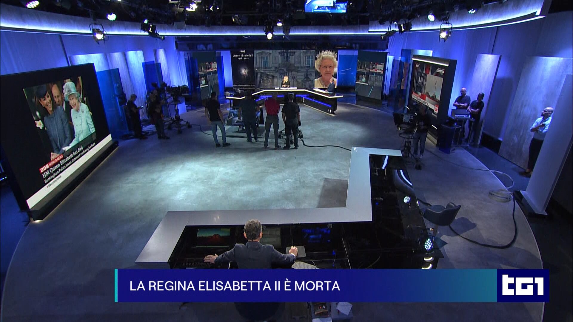 Le foto del nuovo studio del Tg1 dall’8 settembre 2022