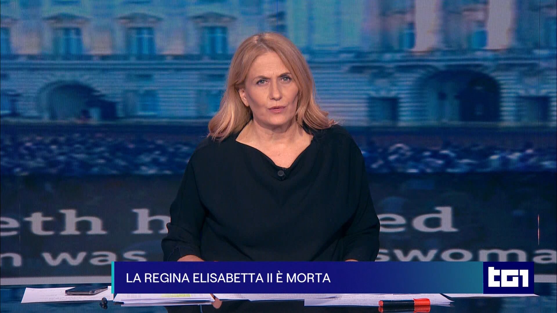 Ascolti tv giovedì 8 settembre 2022: speciali del Tg1 e Tg5 per la morte della Regina Elisabetta