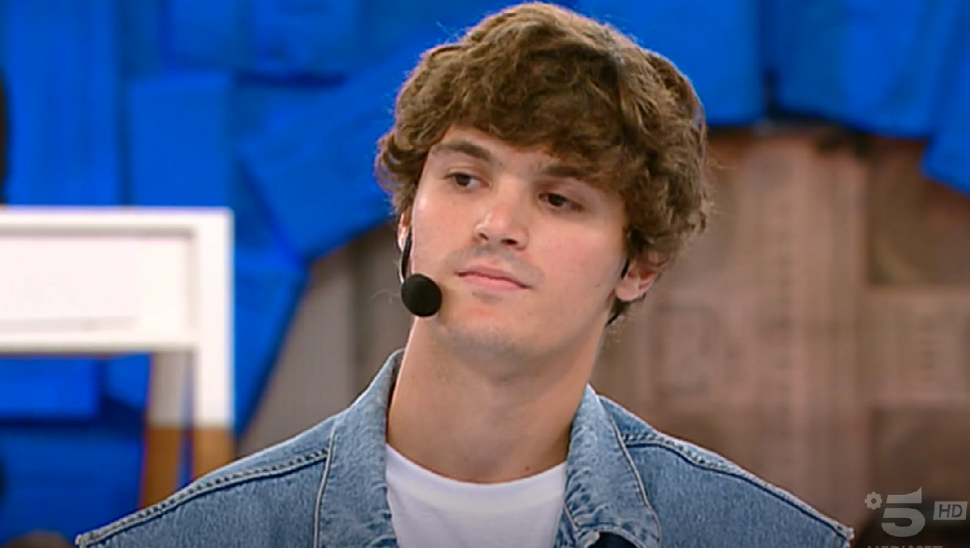 NDG, il cantante ammesso ad Amici 2022 (e il disco d’oro per Panamera)