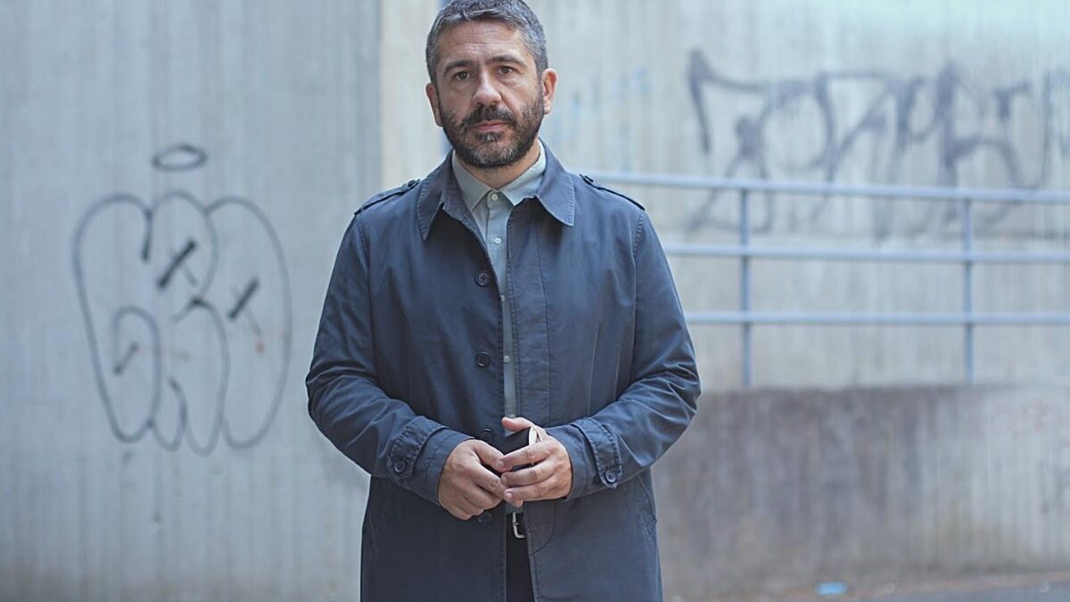 Nello Trocchia a TvBlog: “Ogni 15 giorni una querela, ma non mi fermo. Per la tv raccontare la mafia non è una priorità”