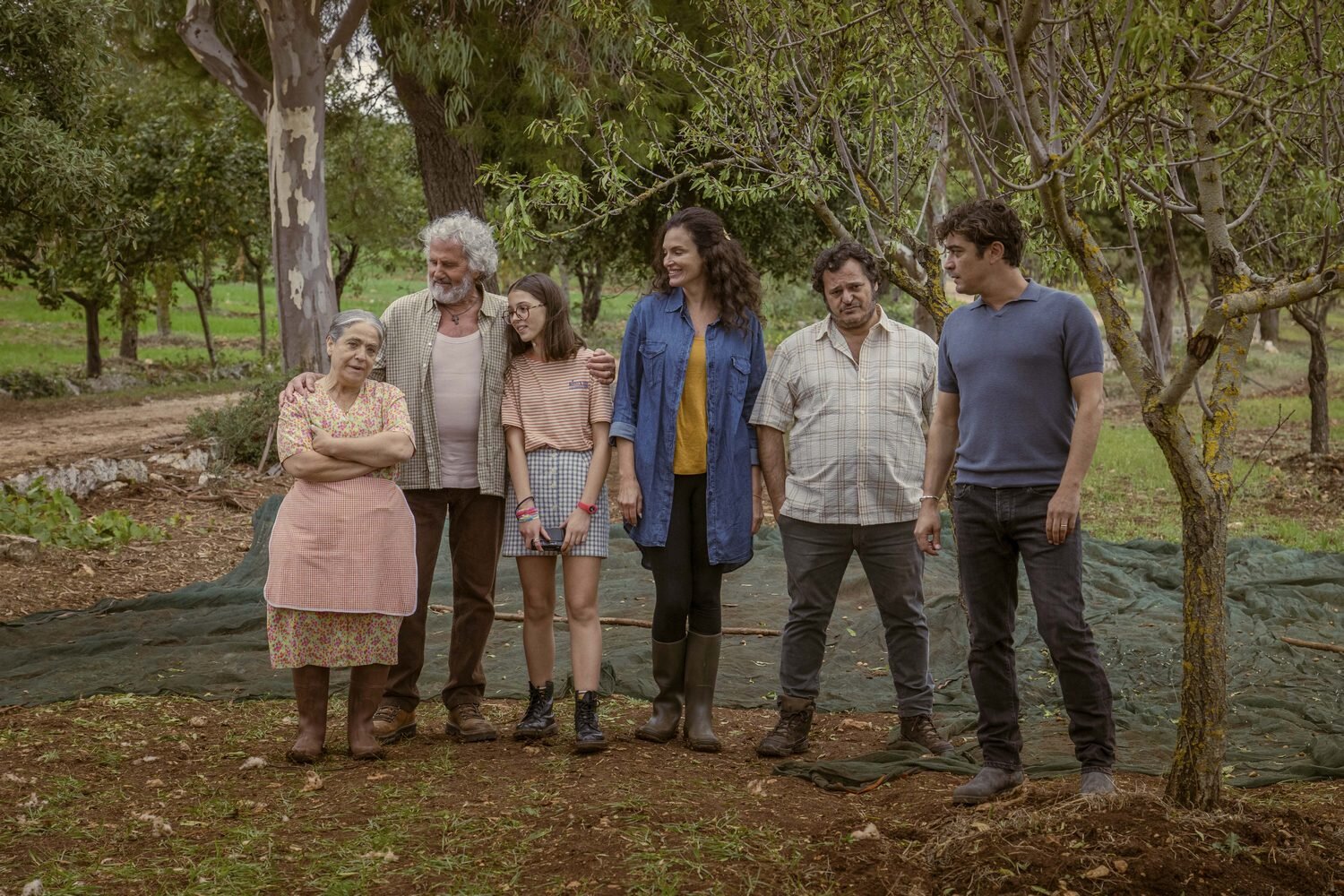 Quasi Orfano: nuovo video “Intervista a cast e regista” e anticipazioni della commedia con Riccardo Scamarcio
