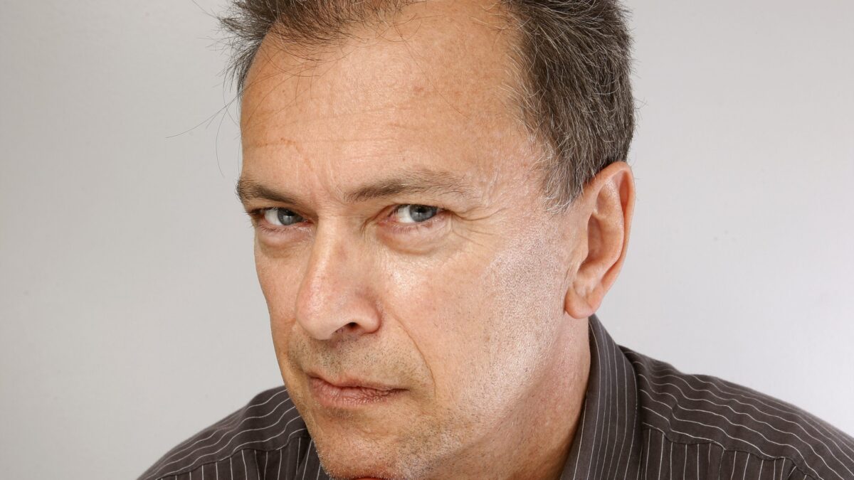 Reality, Richard Sanderson: ascolta la canzone de “Il tempo delle mele” (testo e traduzione)