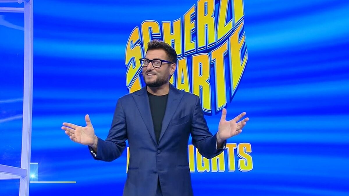 Scherzi a Parte: Enrico Papi è meglio qui che in Big Show