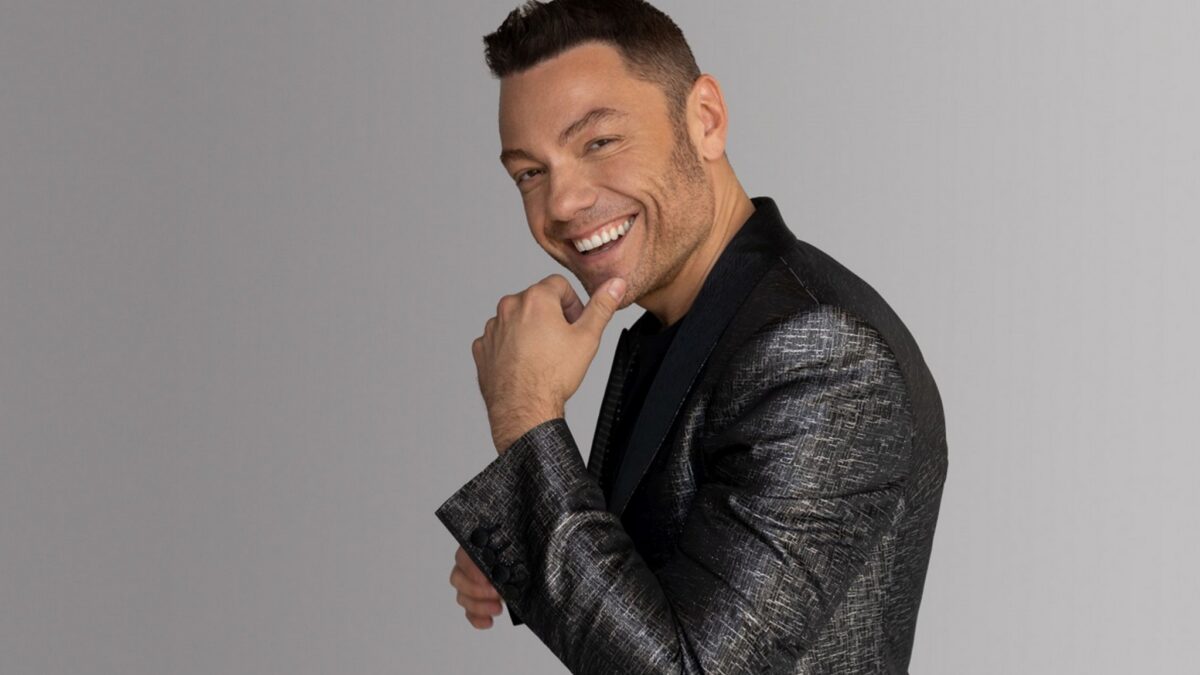 La Vita Splendida, Tiziano Ferro: ascolta il nuovo singolo (Testo e Video)