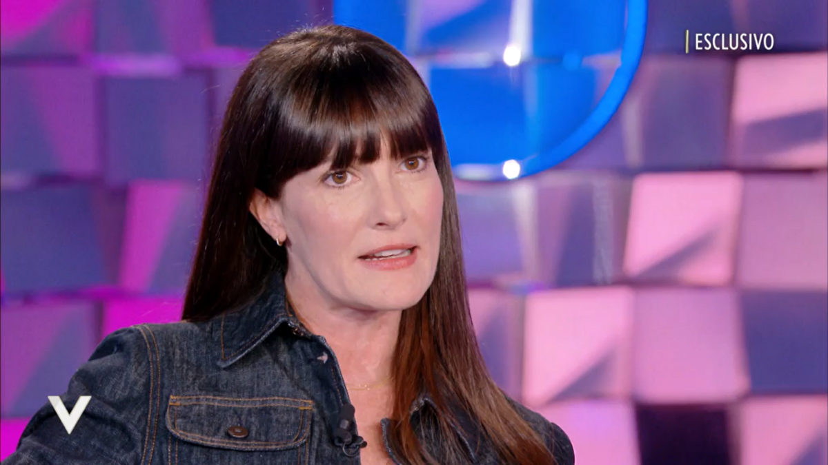 Victoria Cabello a Verissimo imbarazza Silvia Toffanin: “Mi manca limonare con Pier Silvio”
