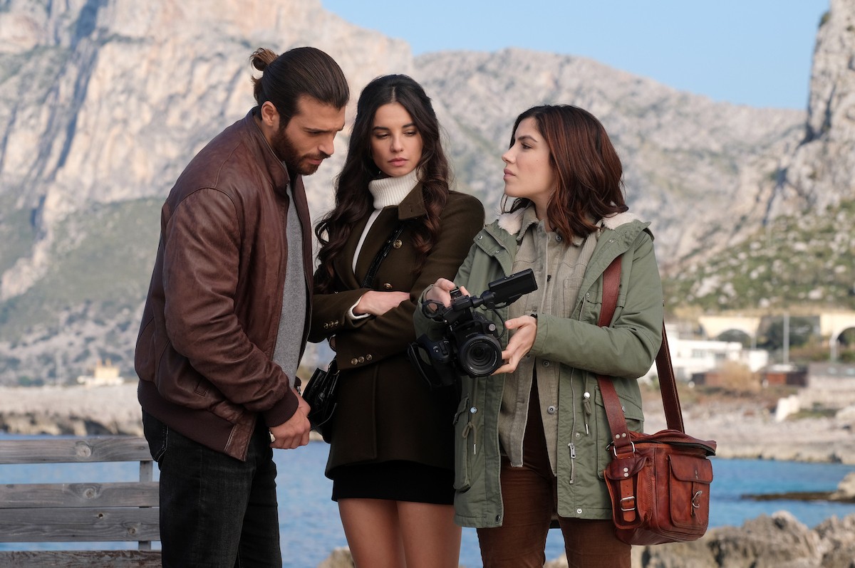 Viola come il mare, le foto della nuova fiction di Canale 5 con Francesca Chillemi e Can Yaman
