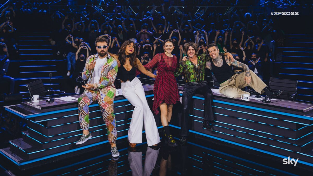 X Factor 2022, le squadre di Ambra, Fedez, Rkomi e Dargen D’Amico: ecco chi sono i componenti dei roster