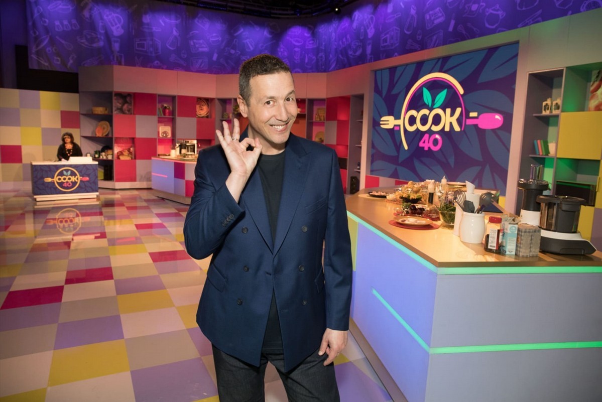 Alessandro Greco a TvBlog: “Le novità di Cook40, la copia di Zero e lode su Tv8, Miss Italia su Rai2, la tv di Pio e Amedeo e Charlie Gnocchi al Gf Vip”