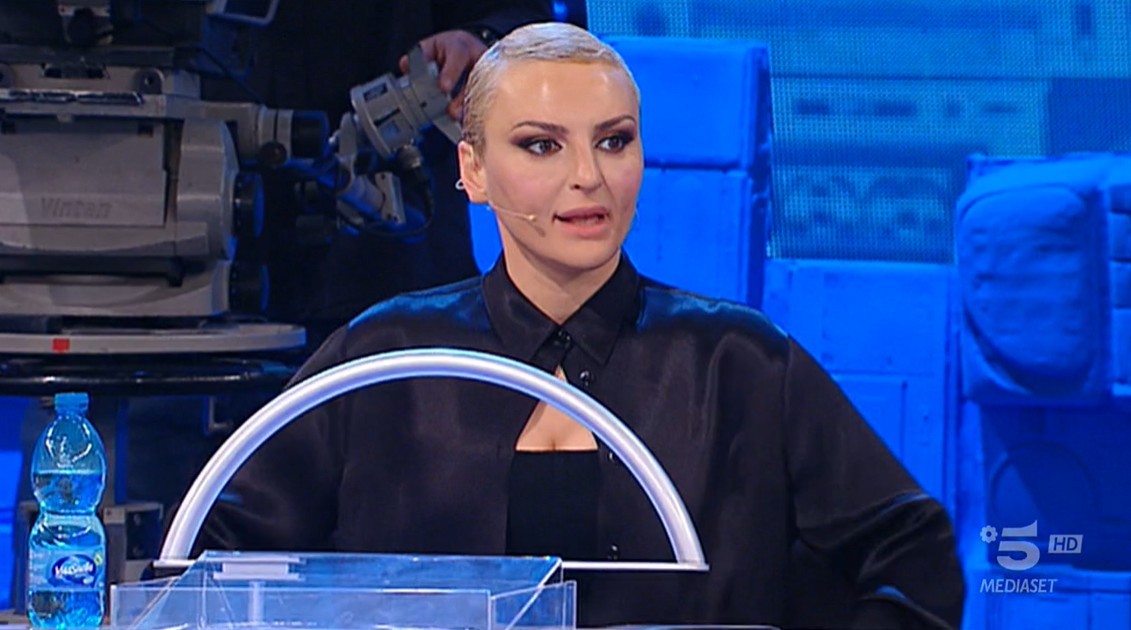 Amici 2022, puntata 20 novembre, Claudia e Ascanio eliminati, ecco cosa è successo
