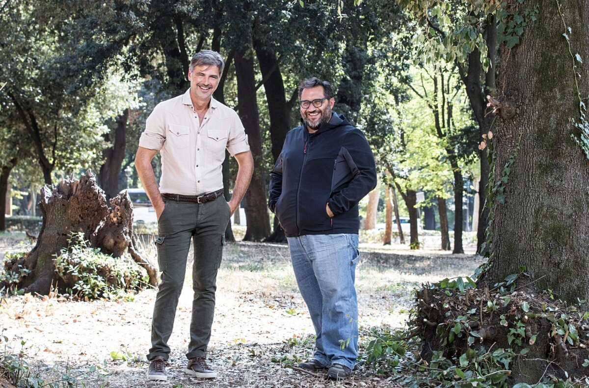 Linea Verde, Beppe Convertini e Peppone Calabrese a TvBlog: “Sì, è vero, è nata una coppia tv”