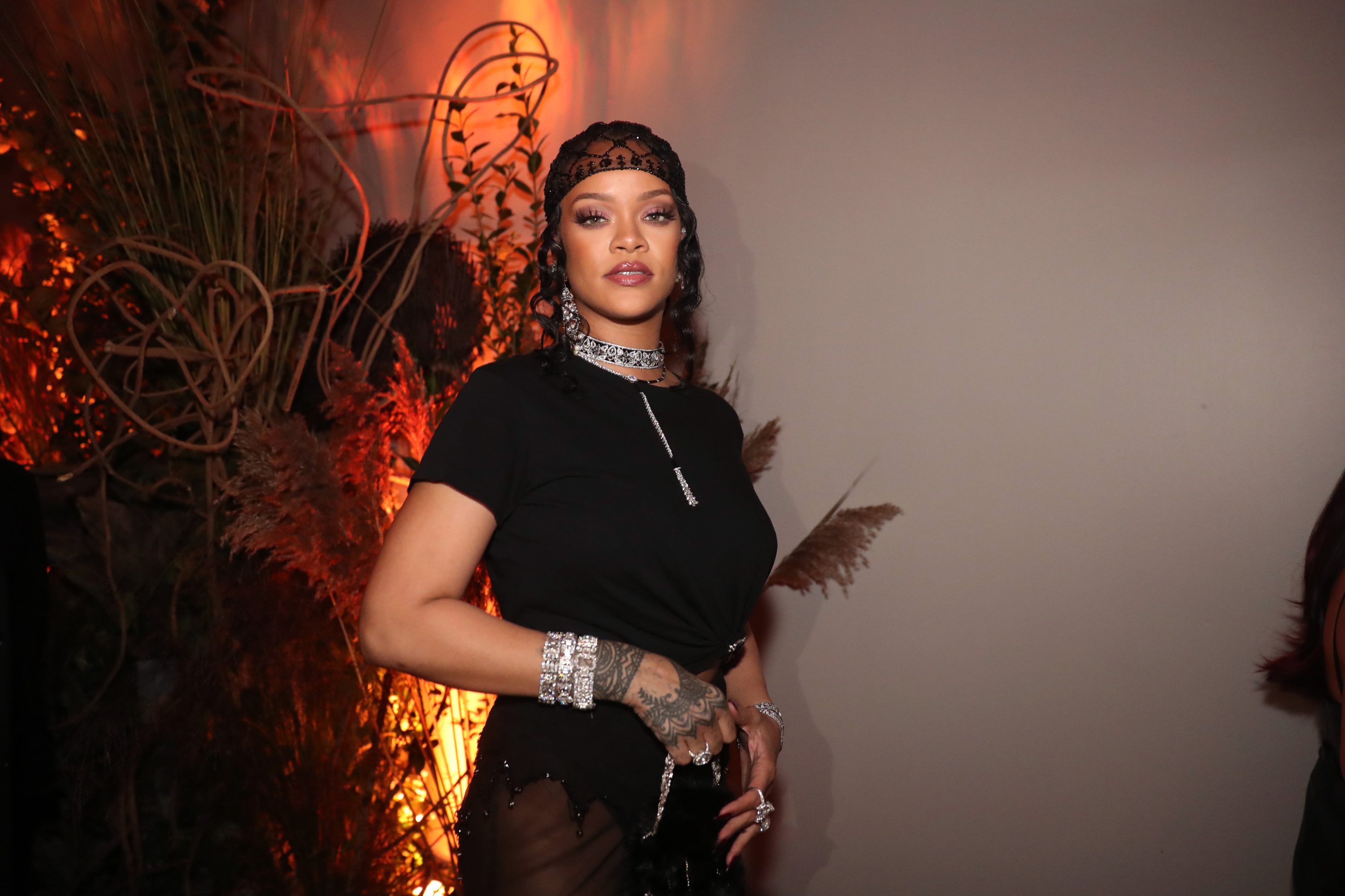 Lift me Up, Rihanna: ascolta la canzone, guarda il video ufficiale (traduzione e testo)