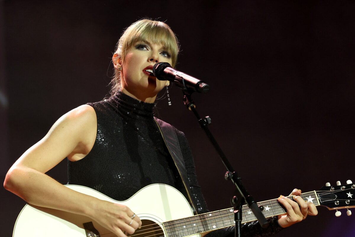 Anti-Hero, Taylor Swift: ascolta la canzone, traduzione, testo e significato (video ufficiale)