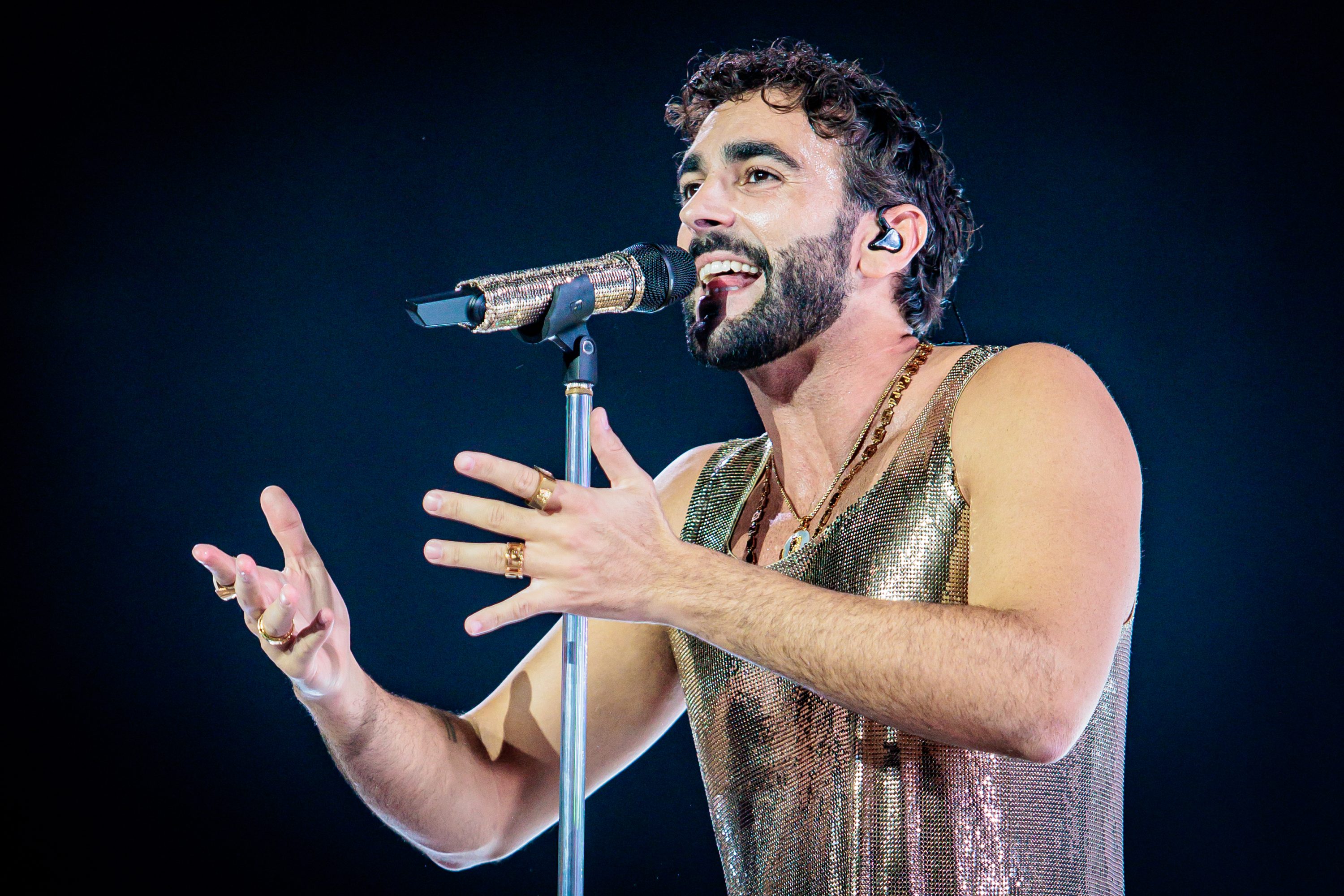 Marco Mengoni a Roma al Palazzo dello Sport: info biglietti, scaletta del concerto di venerdì 21 ottobre 2022