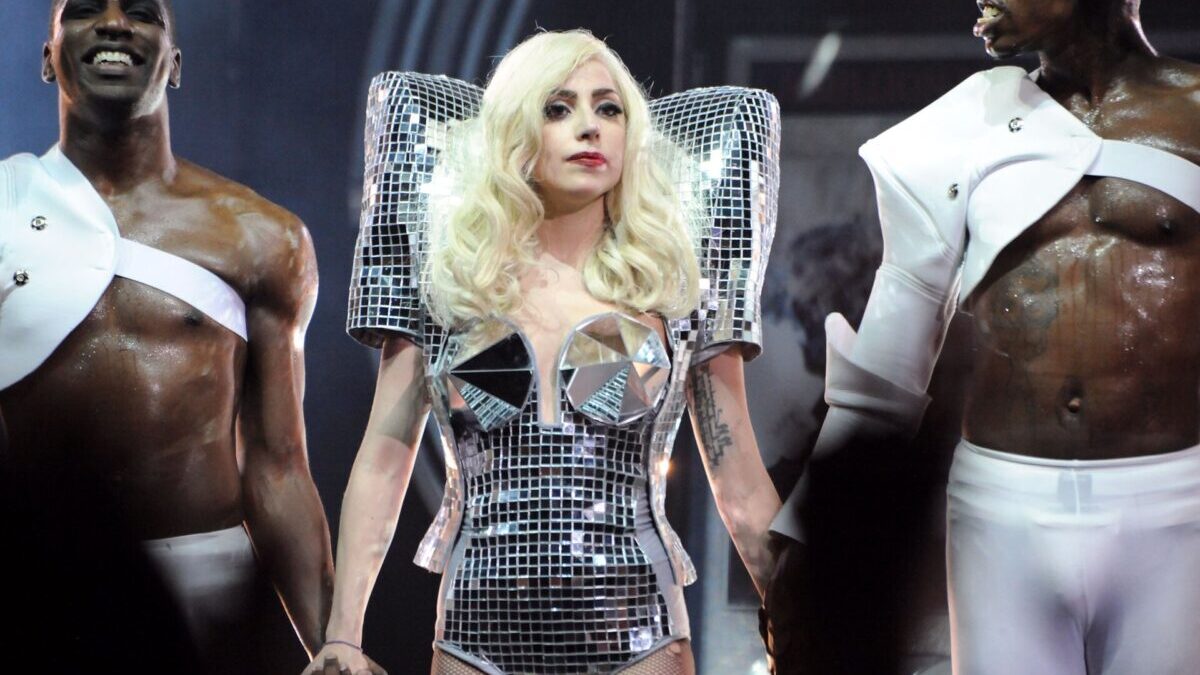 Bad Romance, Lady Gaga: testo, traduzione e significato della canzone (video)