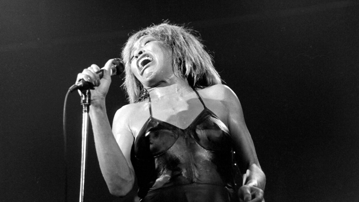 Proud Mary, Ike e Tina Turner: ascolta la canzone, leggi testo e traduzione