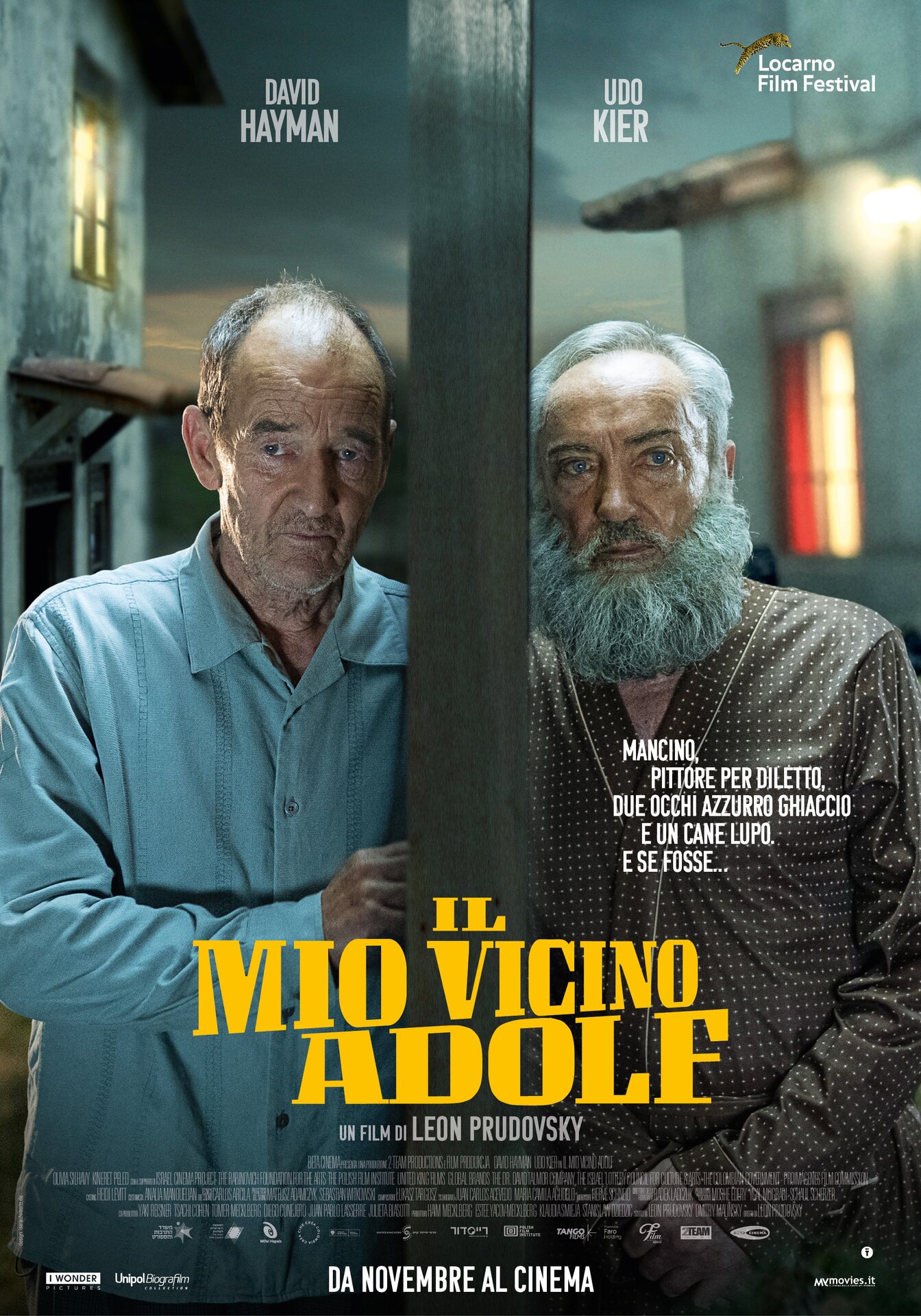 Il mio vicino Adolf: foto e poster del film con Udo Kier al cinema dal 3 novembre
