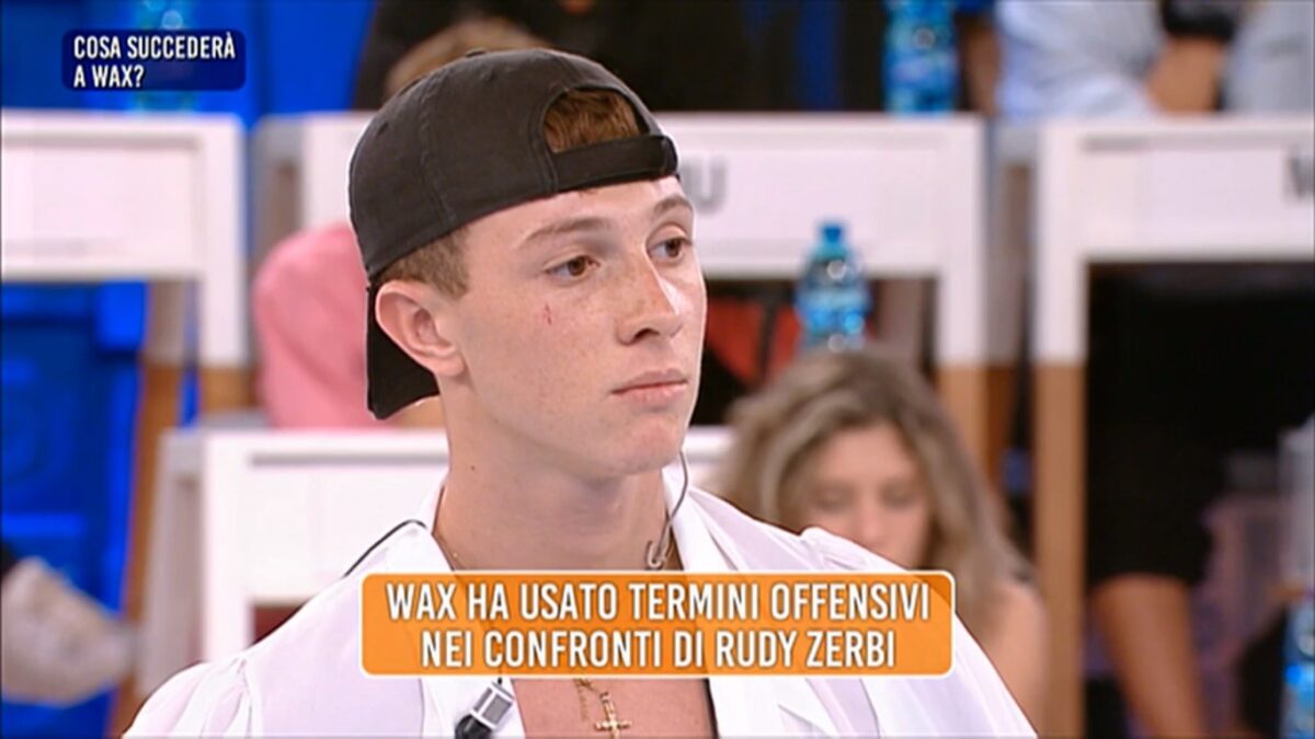 Amici 22, Wax a Rudy Zerbi “Non fare il falso bast*rdo”. Il provvedimento di Arisa non soddisfa il prof
