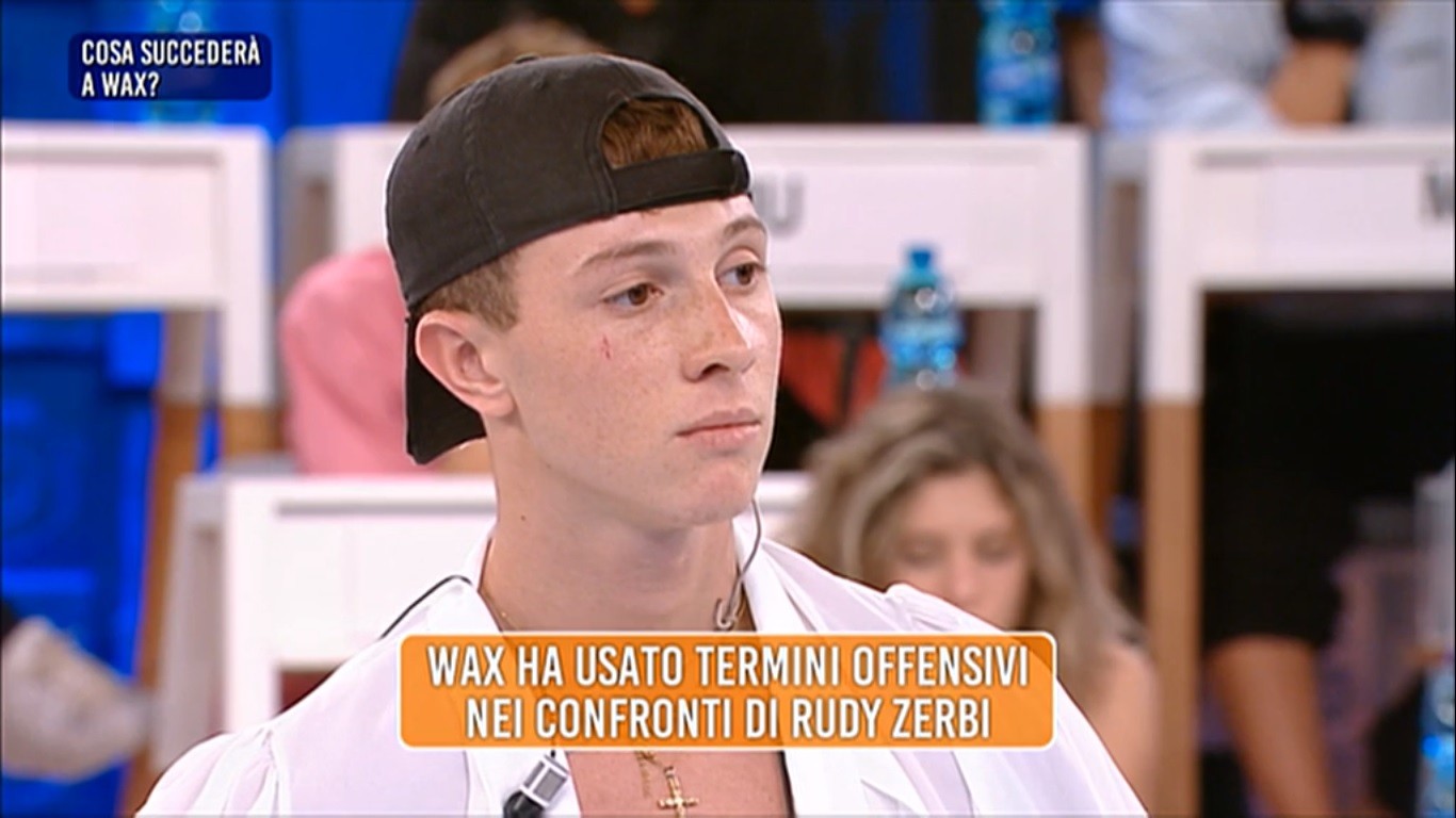 Amici 22, Wax a Rudy Zerbi “Non fare il falso bast*rdo”. Il provvedimento di Arisa non soddisfa il prof