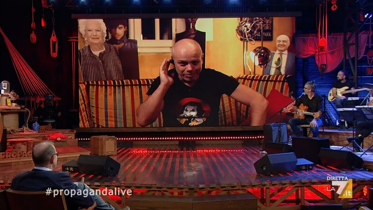 Propaganda Live, Diego Bianchi conduce da casa causa Covid
