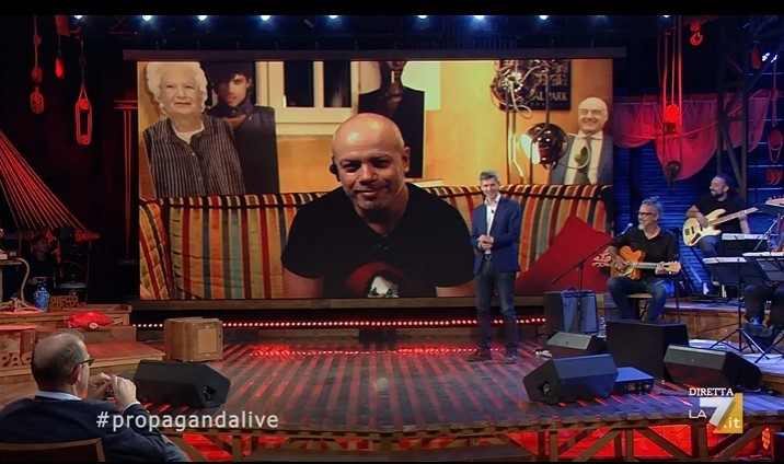 Propaganda Live