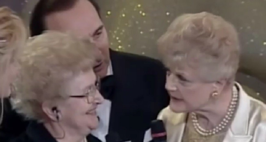 Quando Angela Lansbury conobbe la sua doppiatrice ai Telegatti: “Somiglia alla mia vera voce”