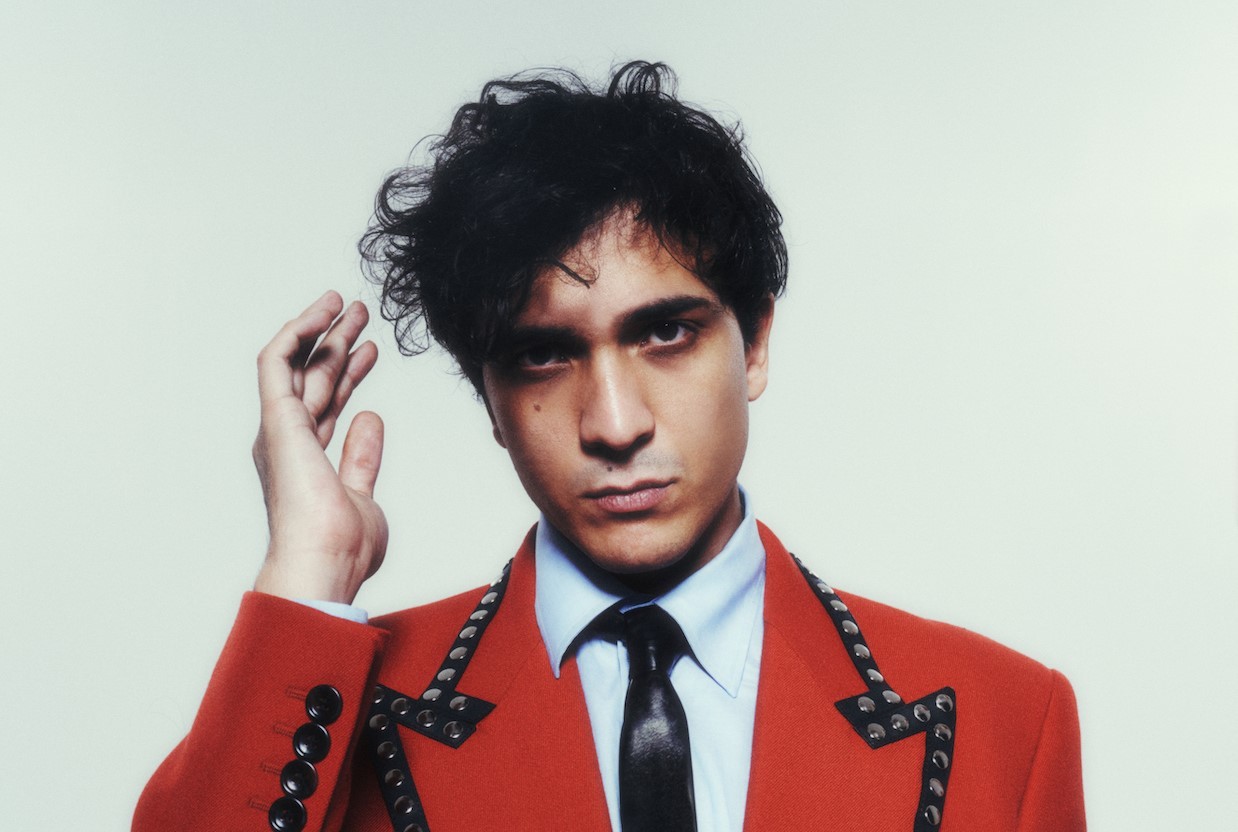 Tananai rilascia il nuovo singolo “Abissale” dopo la consacrazione a Sanremo 2022 e il boom de “La dolce vita”
