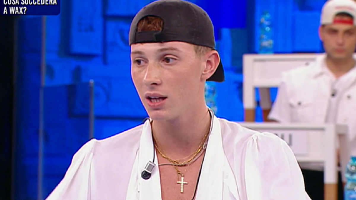 Amici 2022, Wax insulta Rudy Zerbi. E arriva il provvedimento disciplinare (troppo soft?) di Arisa – Video