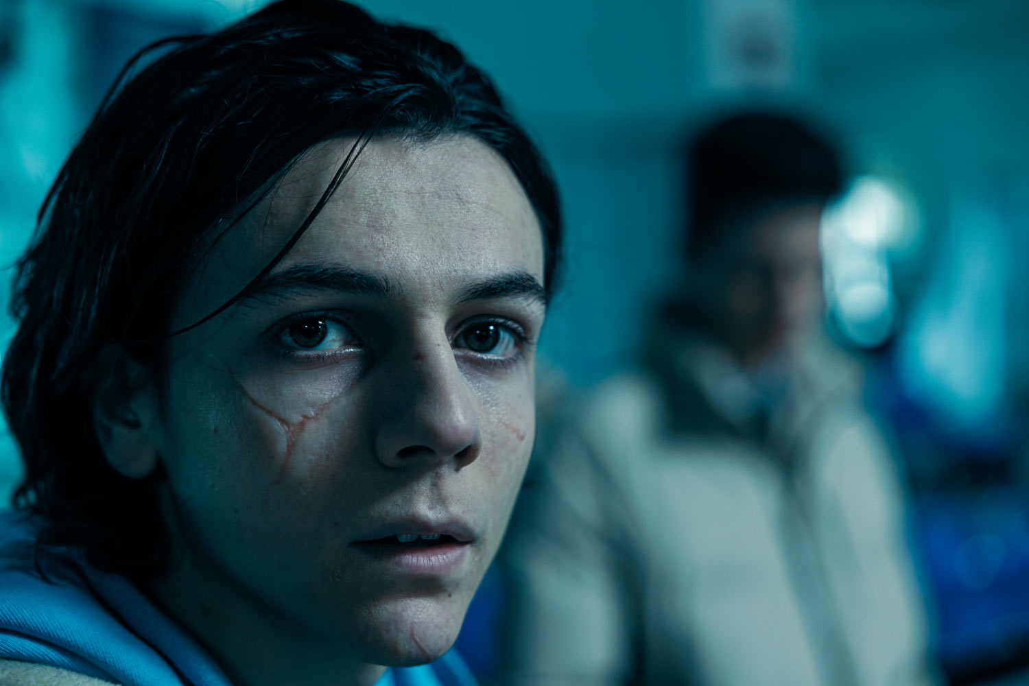 Piove: foto e poster del film horror di Paolo Strippoli al cinema dal 10 novembre