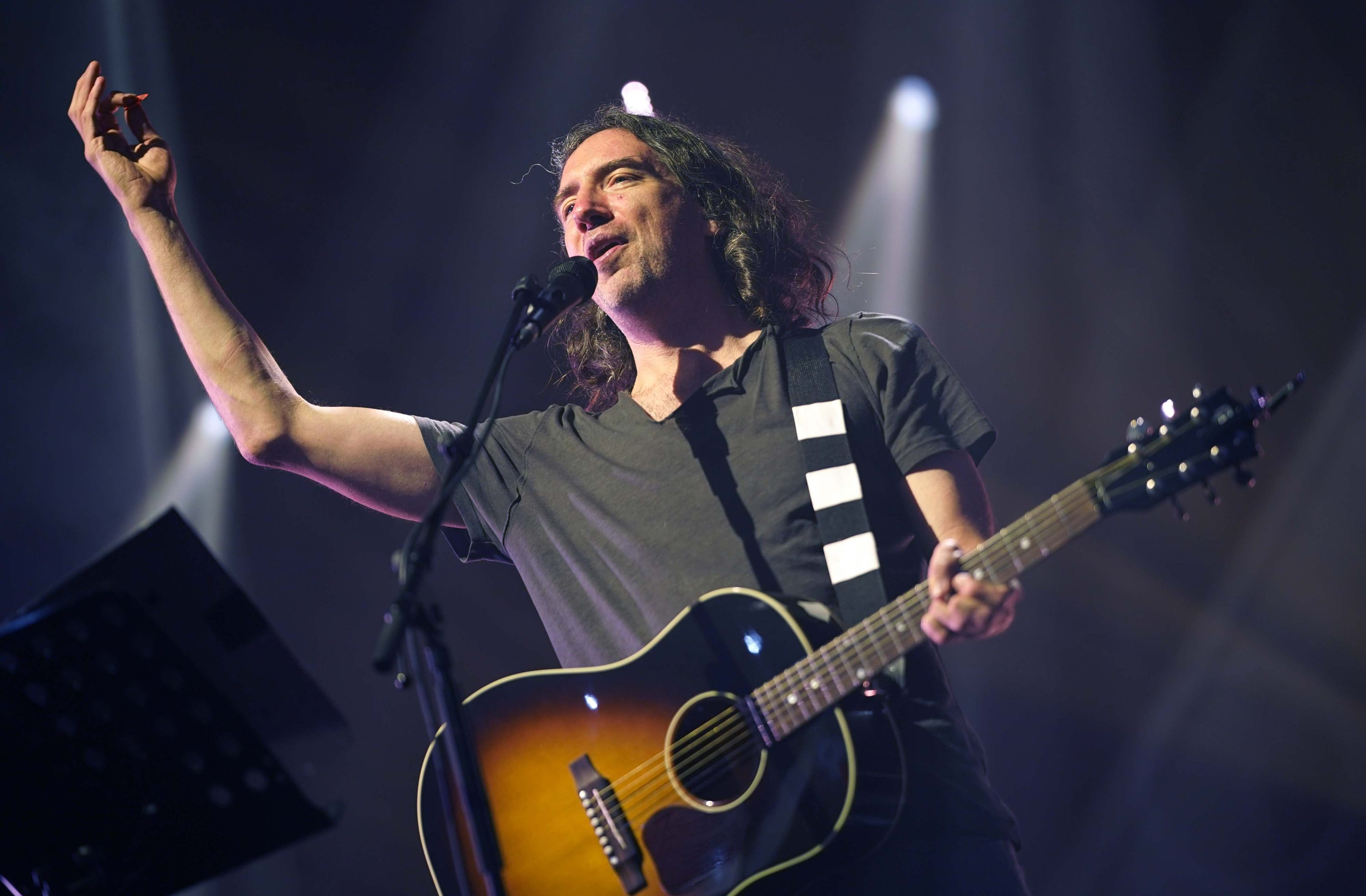 Chasing Cars, Snow Patrol: ascolta la canzone e guarda il video (traduzione, testo e significato)