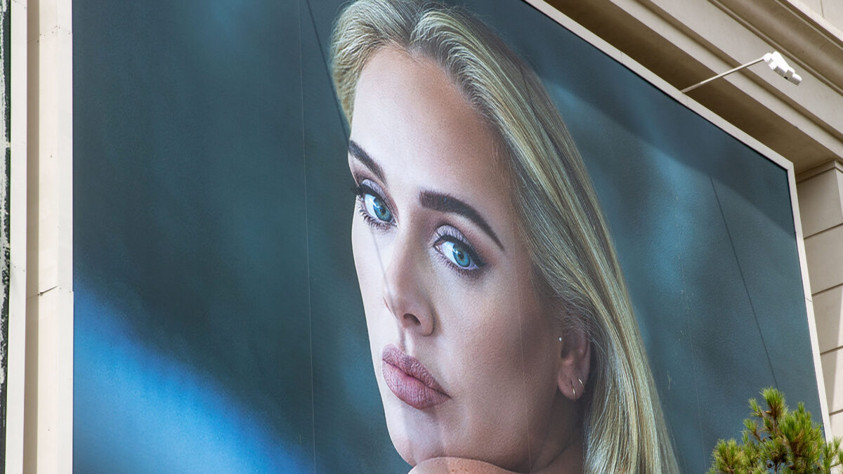Adele a Las Vegas con una tecnologia da 400.000 sterline per proteggere la sua voce