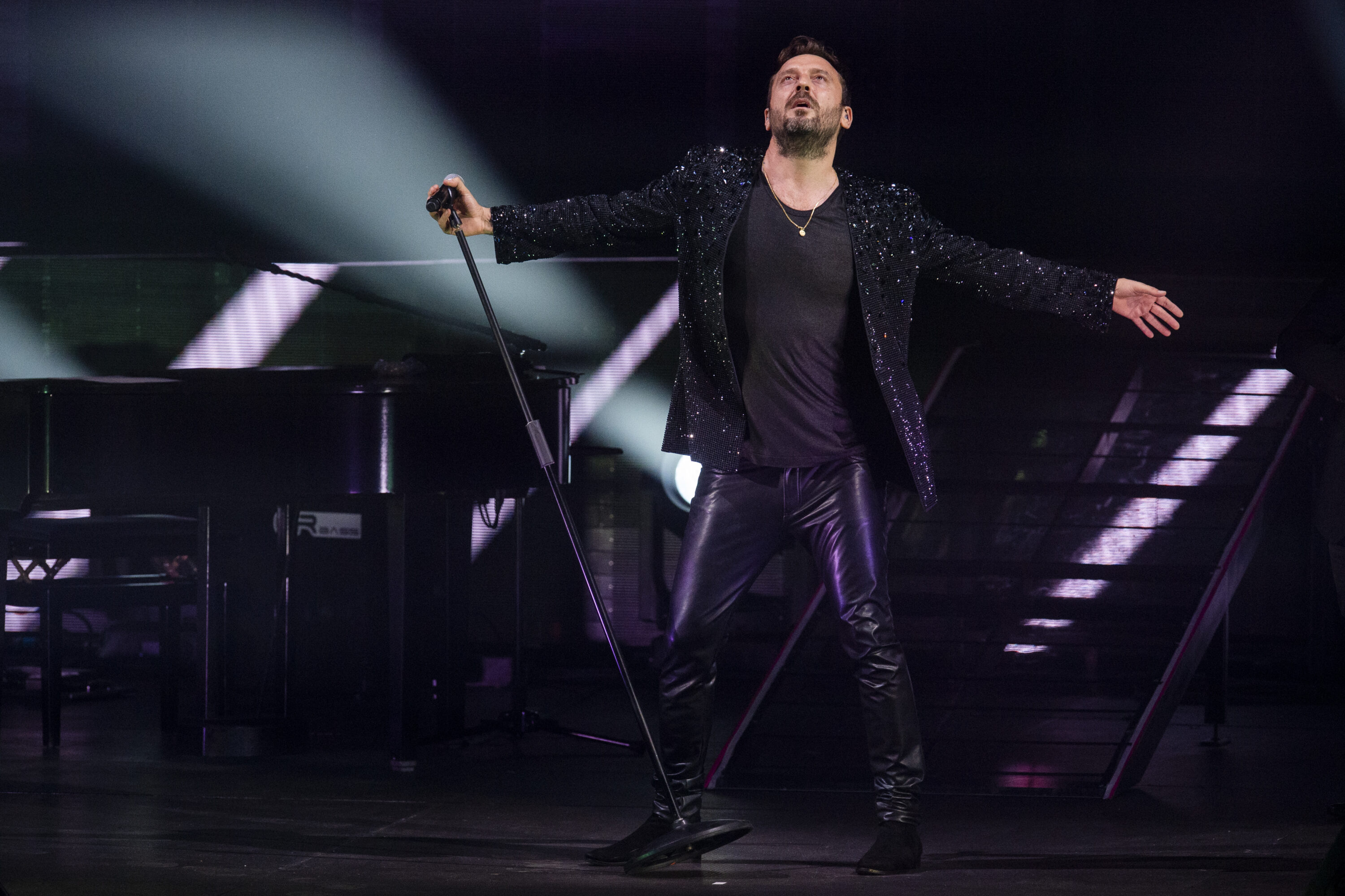 Cesare Cremonini, Bologna, 11 novembre 2022: la scaletta del concerto e info biglietti