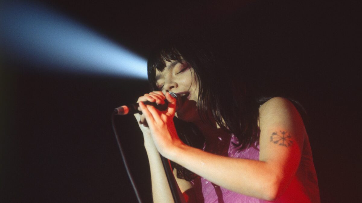 Hyperballad, Bjork: traduzione, lyrics, significato e video ufficiale