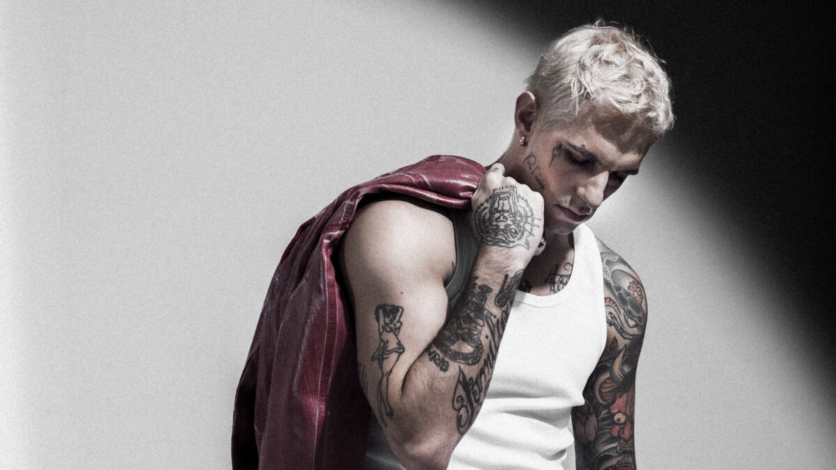 Sei donne – Il mistero di Leila: la canzone della sigla è “C’est la vie” di Achille Lauro