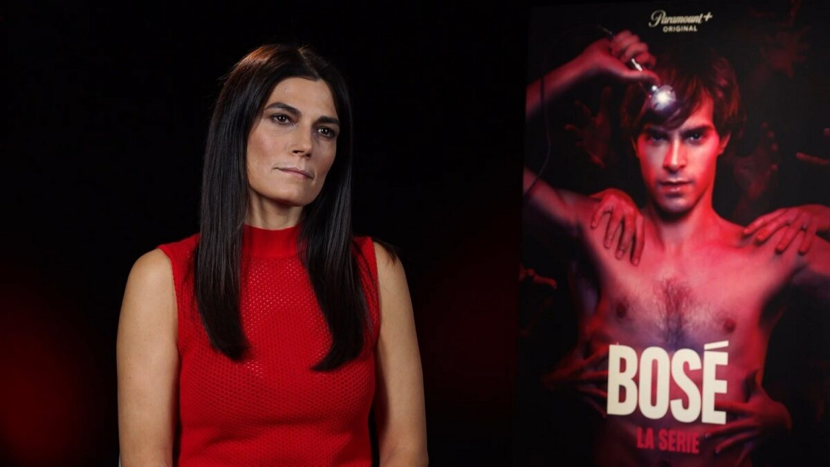 Bosé, intervista a Valeria Solarino: “Lucia era una mamma che si sentiva anche un po’ figlia di Miguel”
