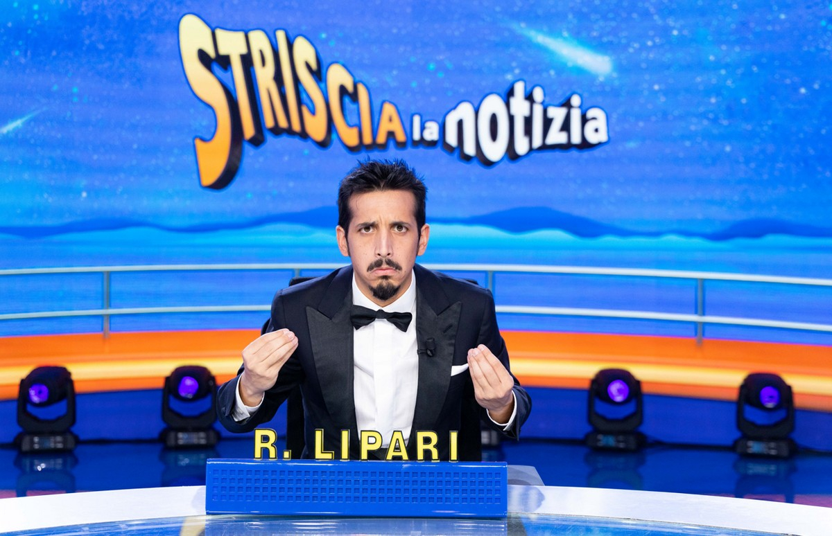 Roberto Lipari a TvBlog: “L’unico pupazzo a Striscia la notizia è il Gabibbo. Satira su Salvini, GF Vip e Giordano per me è normalità”