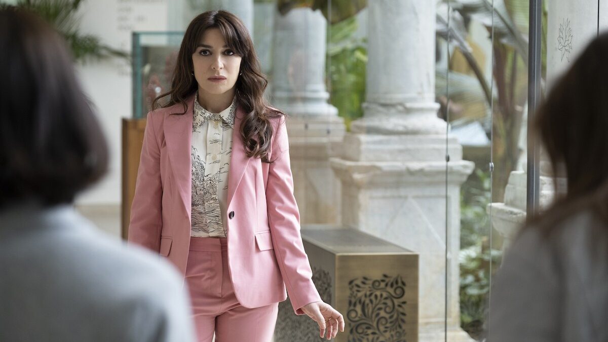 Emmy Awards 2023, le nomination: Sabrina Impacciatore e Simona Tabasco tra le non protagoniste
