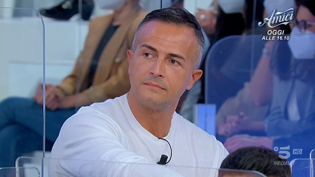Uomini e Donne, Riccardo accusa Ida: “Manipolatrice, non hai avuto rispetto del nostro passato”