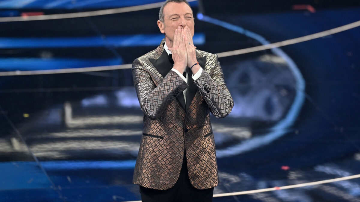 Sanremo 2024, Amadeus irritato per emissari Rai ai casting dei Giovani. La smentita di Amadeus da Fiorello