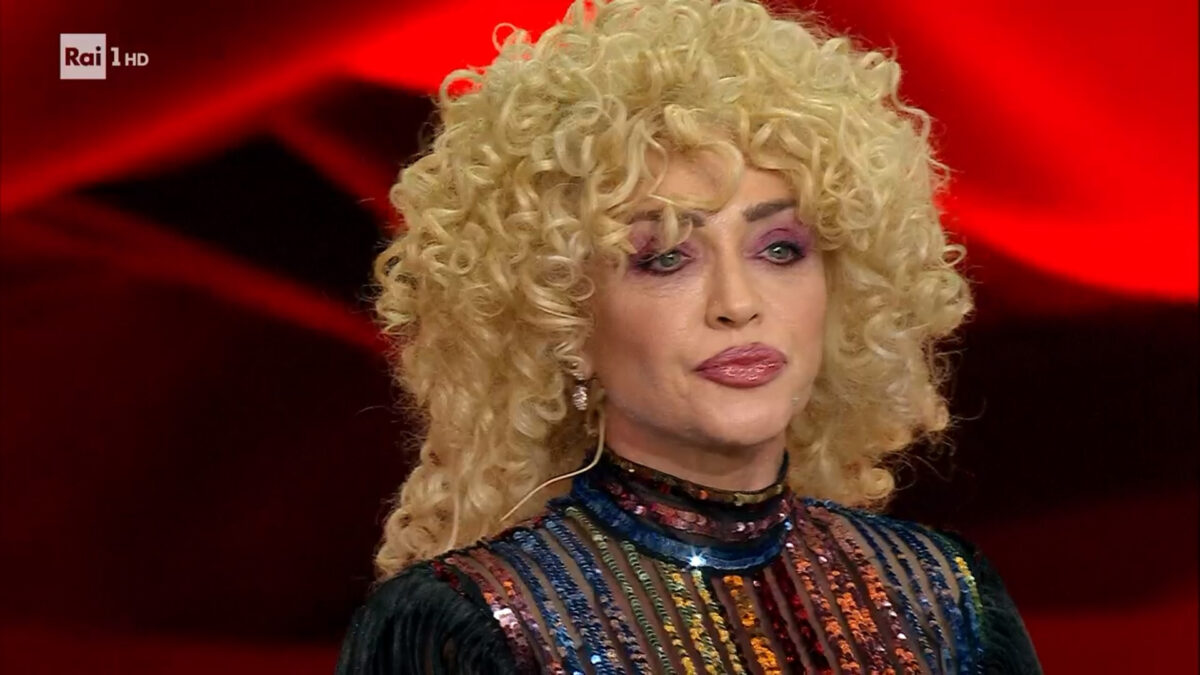 Ballando con le Stelle 2022, Paola Barale si ritira