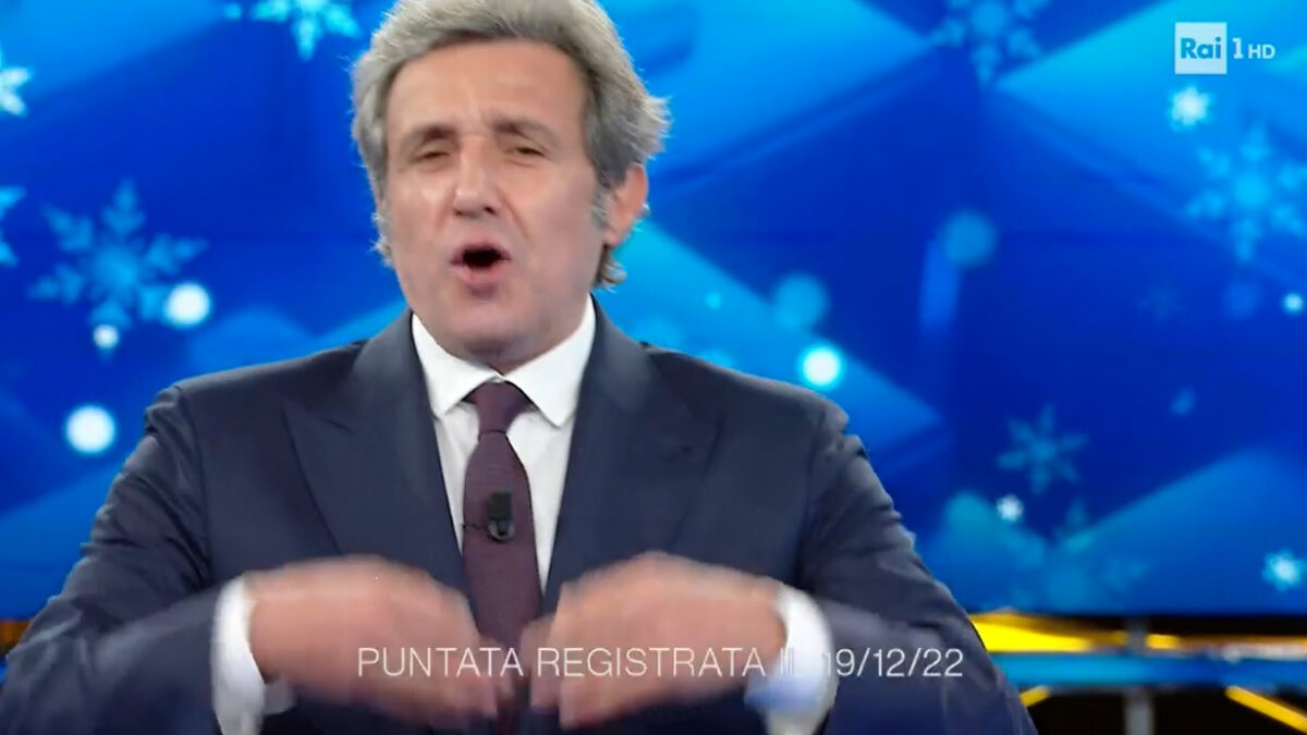 L’Eredità, la morte di Benedetto XVI e l’avviso: “Puntata registrata il 19 dicembre”