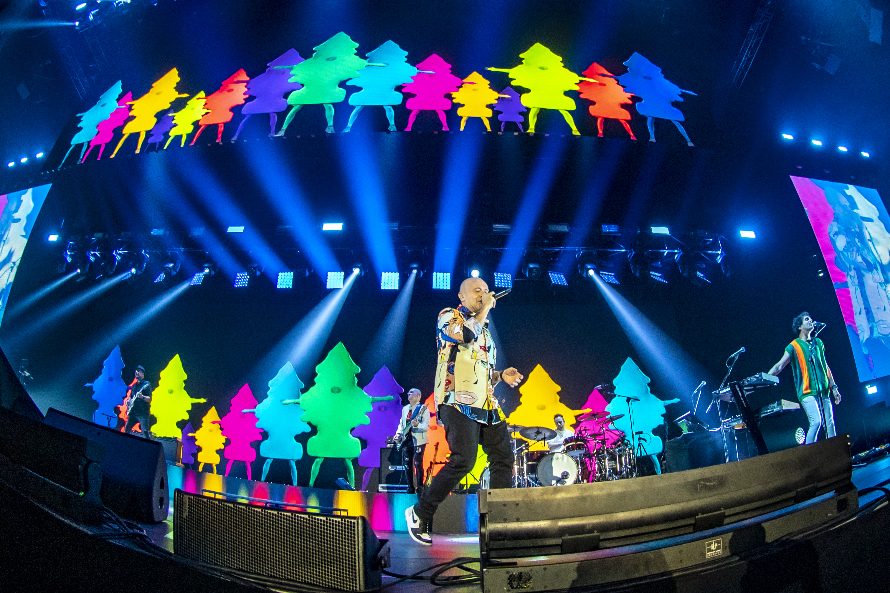 Max Pezzali, aggiunti altri 10 concerti nel 2023: info biglietti, date e città