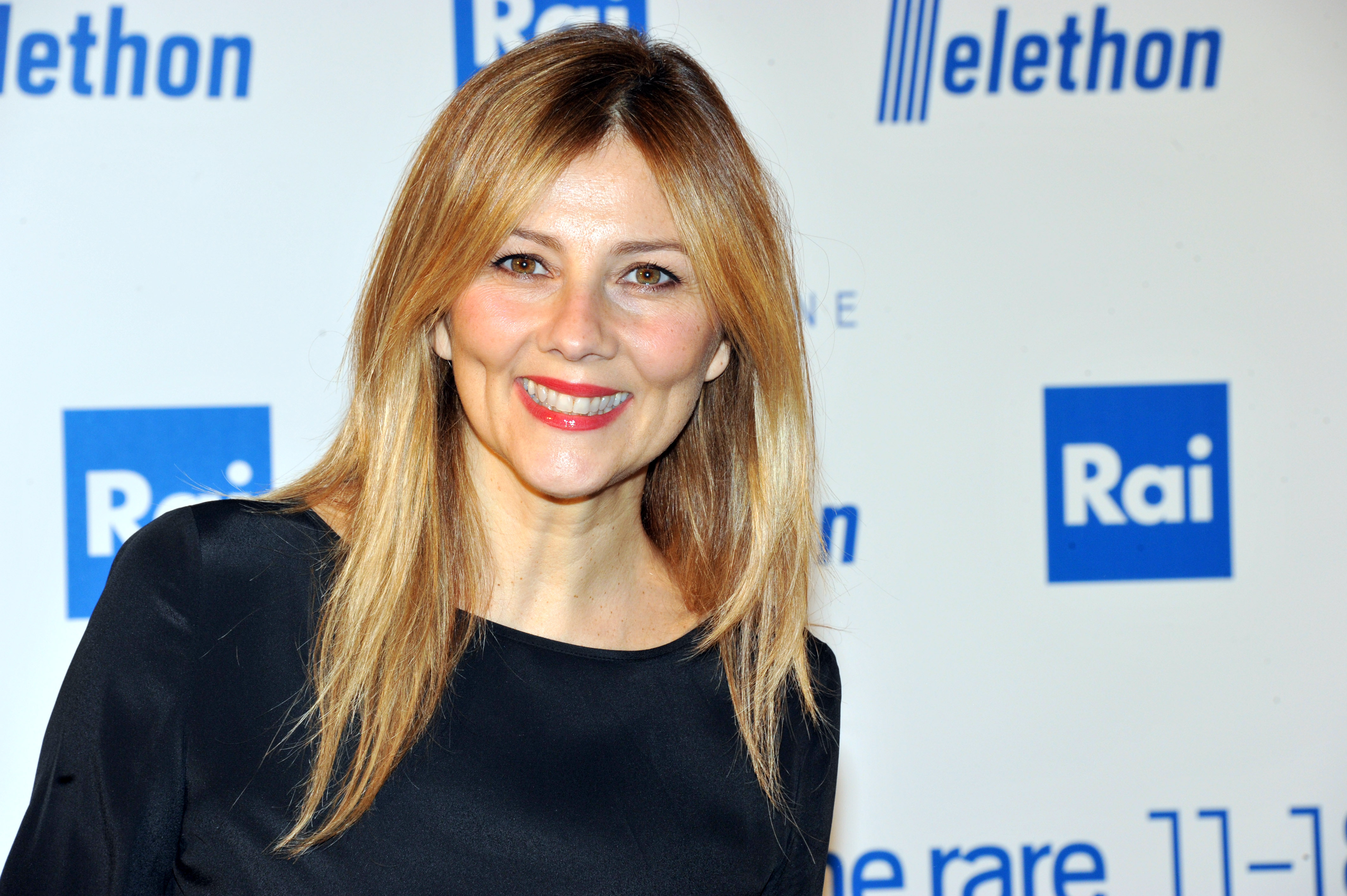 Arianna Ciampoli a TvBlog: “Dopo 30 anni di tv la sensazione a volte è ancora quella di stare dentro un’infinita gavetta”