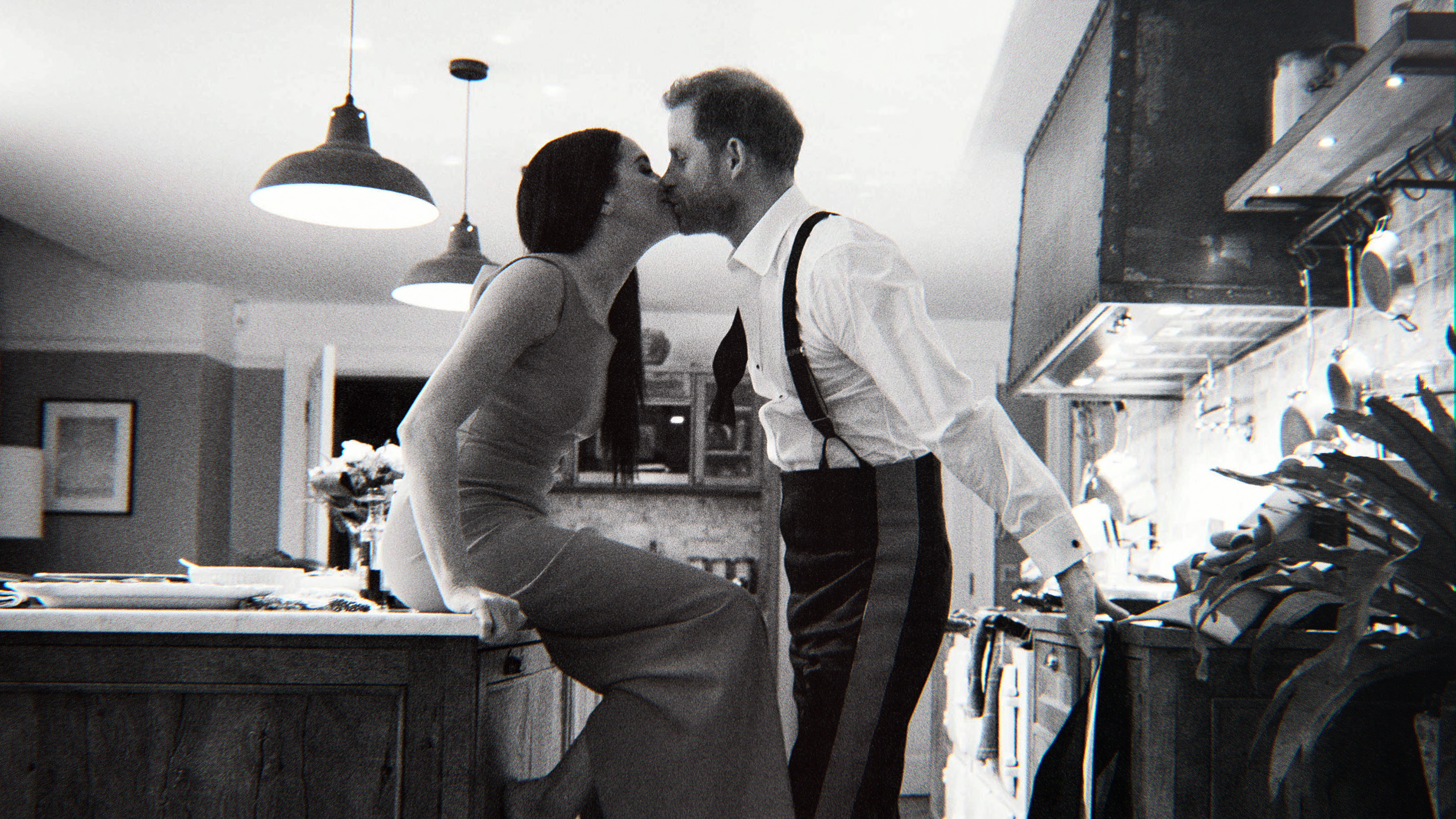 Harry & Meghan, la docuserie su Netflix a tre mesi dalla morte di nonna Elisabetta II