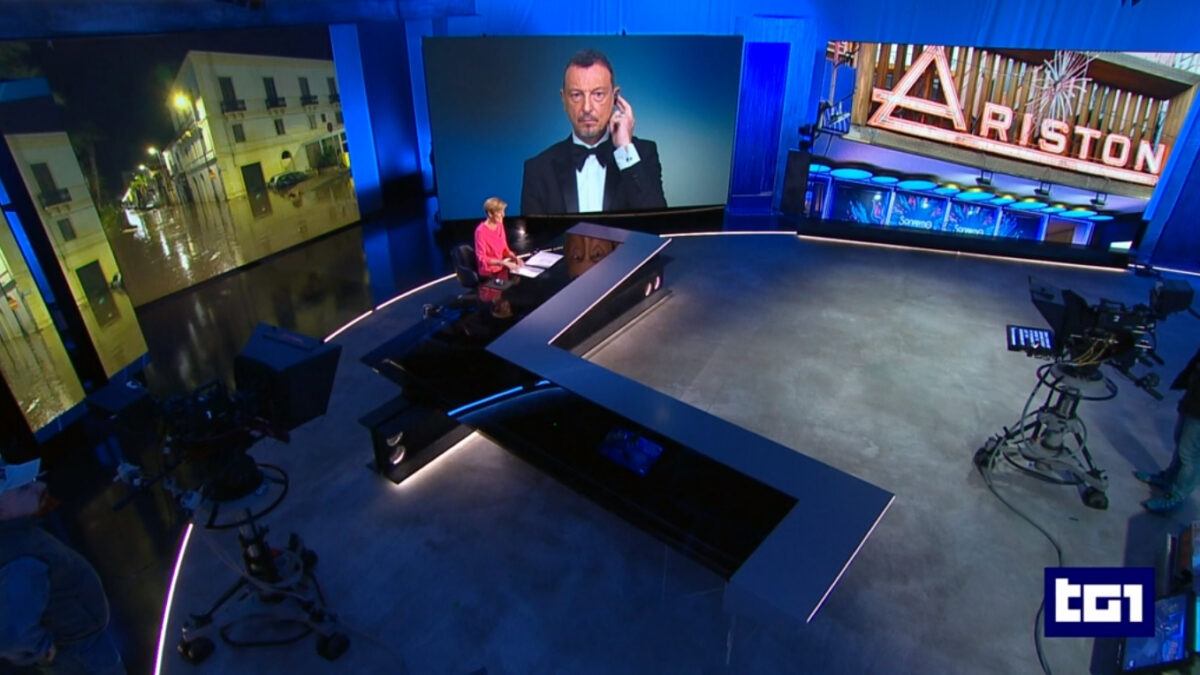 Sanremo 2023, il Tg1 apre con il titolo ‘in diretta’ ma non funziona il collegamento con Amadeus