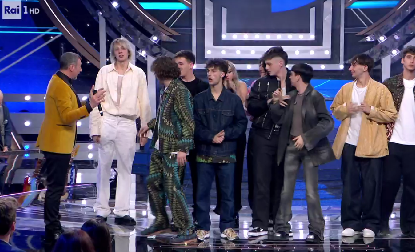 Ascolti tv venerdì 16 dicembre 2022: Sanremo Giovani a 2,2 mln, Con l’aiuto del cielo 1,6