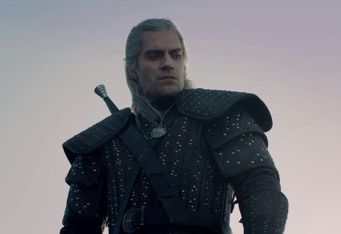 The Witcher, l’appello della showrunner dopo l’addio di Henry Cavill: “Vi prego di guardare la terza stagione”