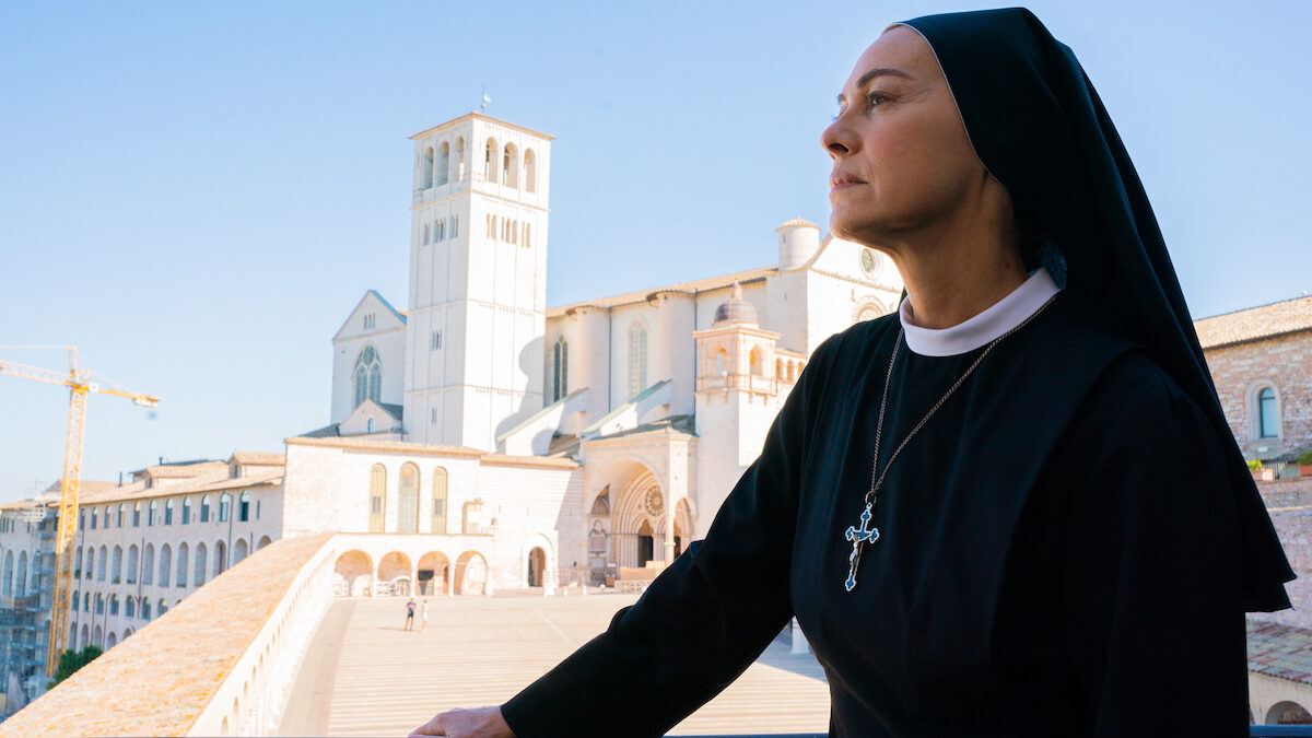 Che Dio Ci Aiuti 8, ci sarà ancora Suor Angela: la foto rivelatrice di Elena Sofia Ricci